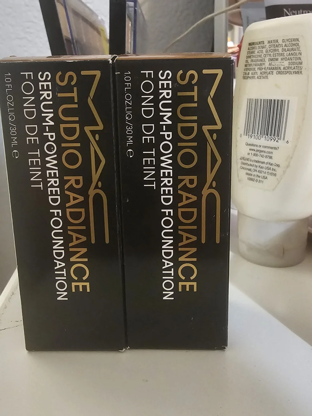 MAC Cosmetics Studio Radiance Foundation — Black and Gold Packaging